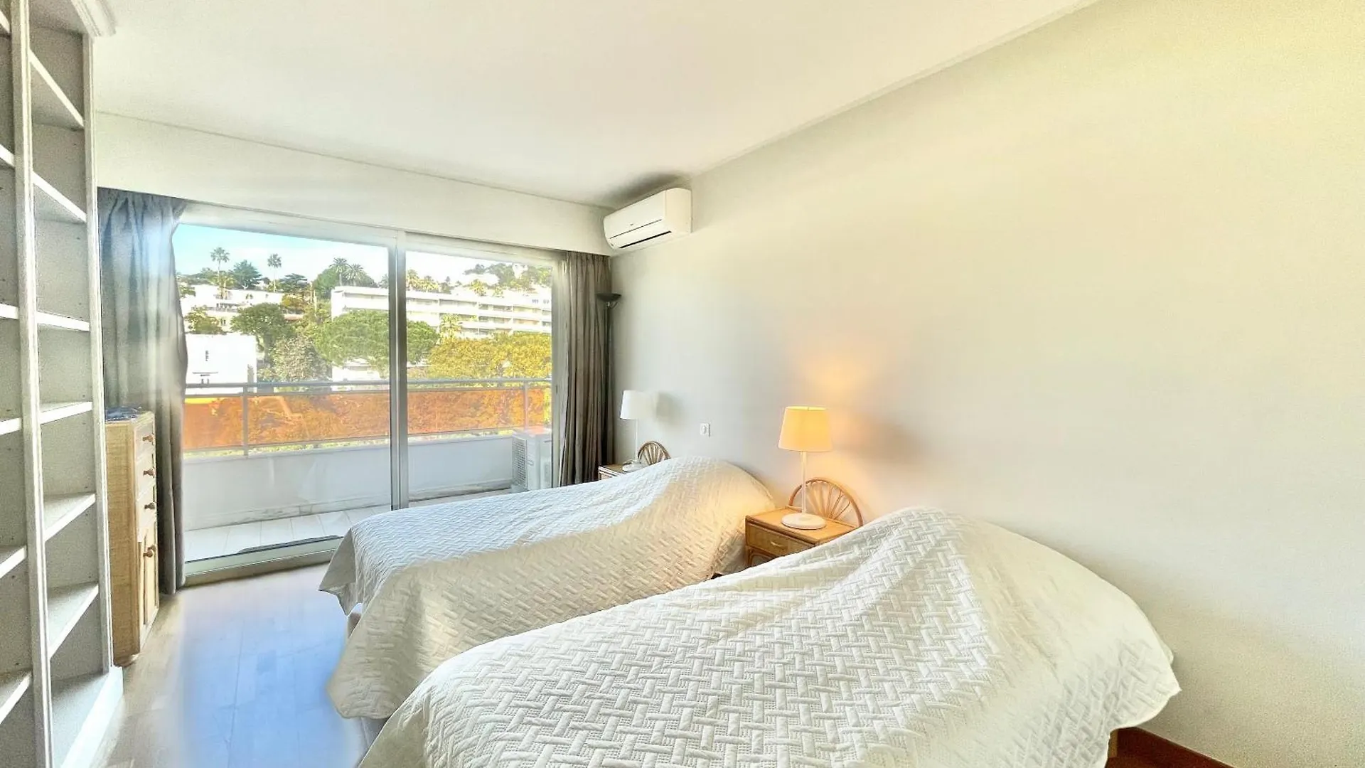 Vezelay, By Welcome To Cannes Apartment