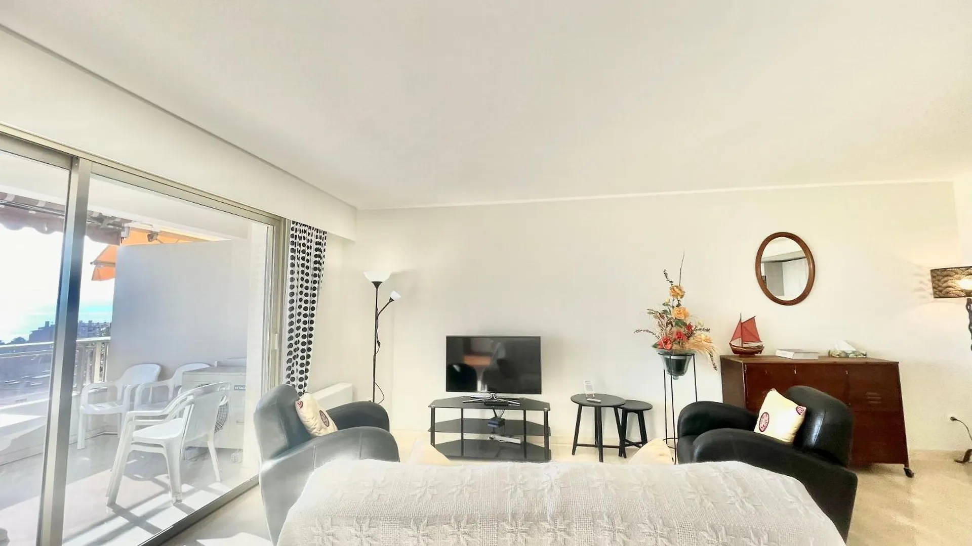 Apartment Vezelay, By Welcome To Cannes France
